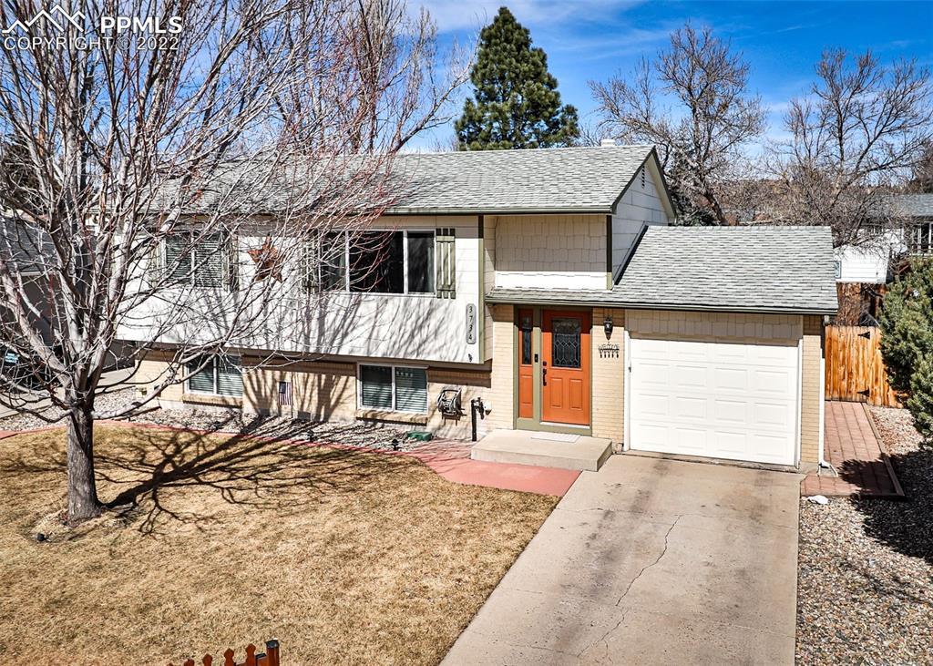 3734 Surrey Ln., Colorado Springs, CO 80918
