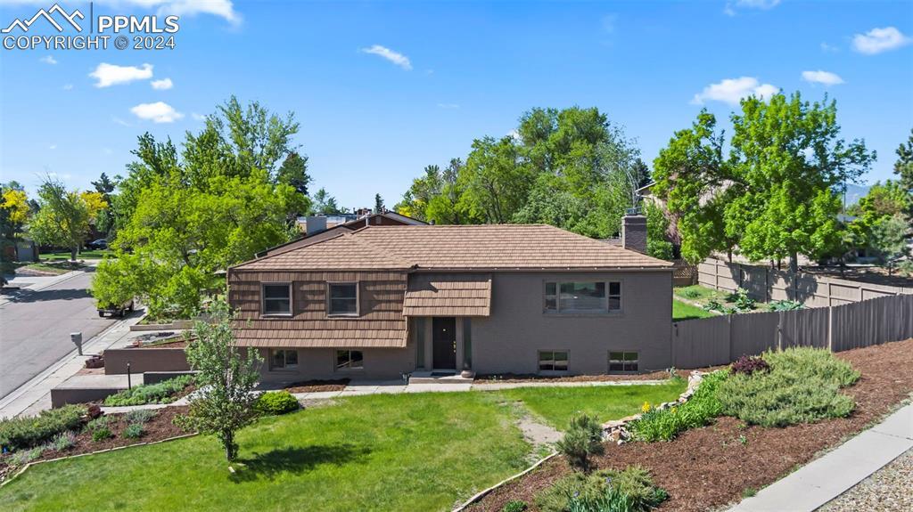 2416 Providence Cir., Colorado Springs, CO 80909