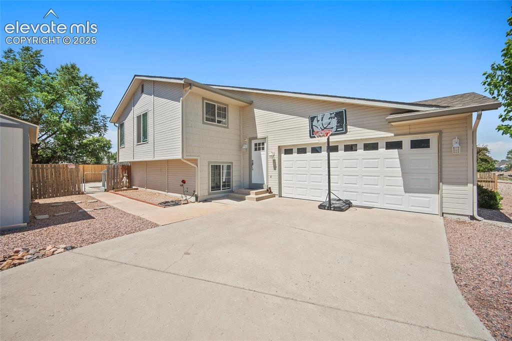 34 E Bonanza Dr., Pueblo, CO 81007