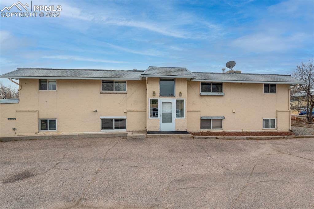2141 Preuss Rd. #C, Colorado Springs, CO 80910
