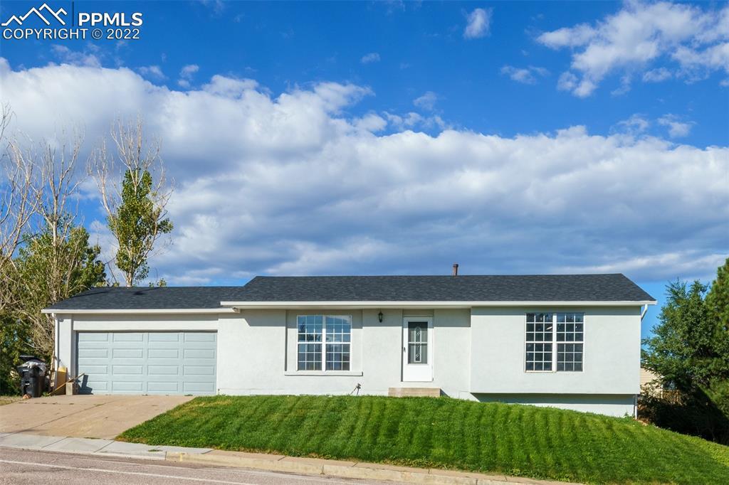 6430 Flintridge Dr., Colorado Springs, CO 80918