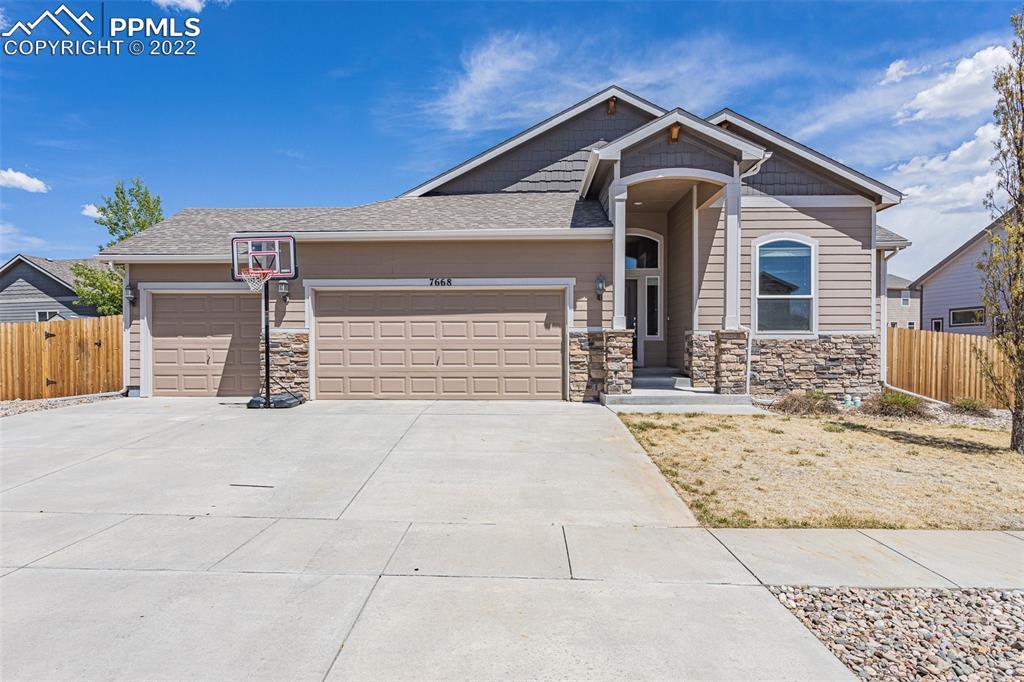 7668 Forest Valley Loop, Colorado Springs, CO 80908