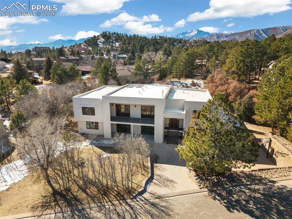 6840 Oak Valley Ln., Colorado Springs, CO 80919