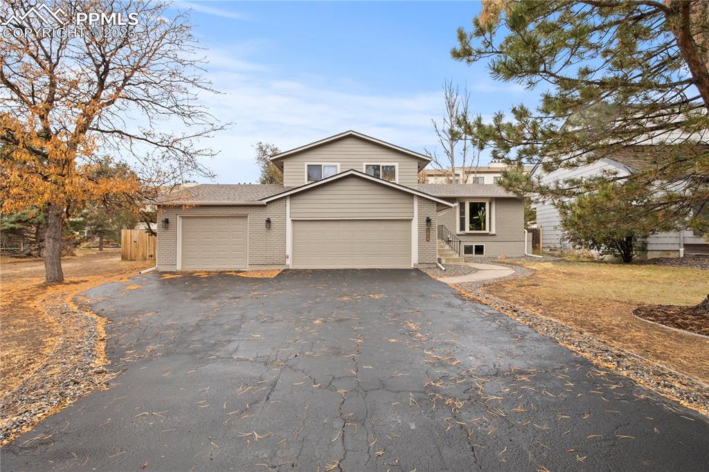 6474 Hawkeye Cir., Colorado Springs, CO 80919