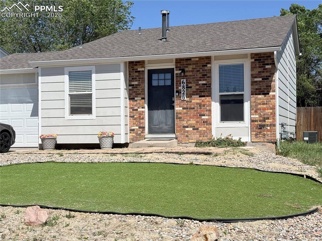 6826 Noble St., Colorado Springs, CO 80915