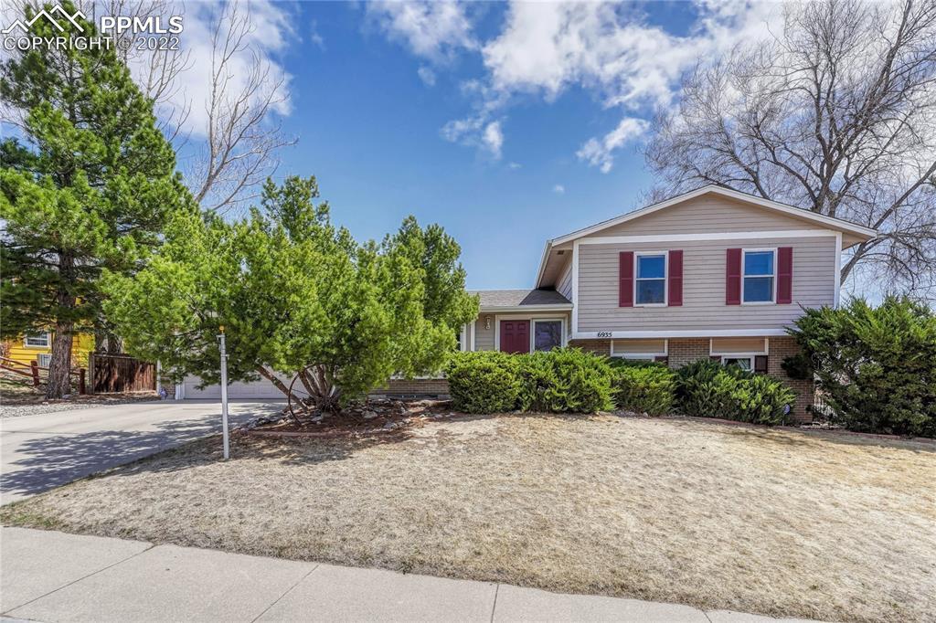 6935 Nettlewood Pl., Colorado Springs, CO 80918