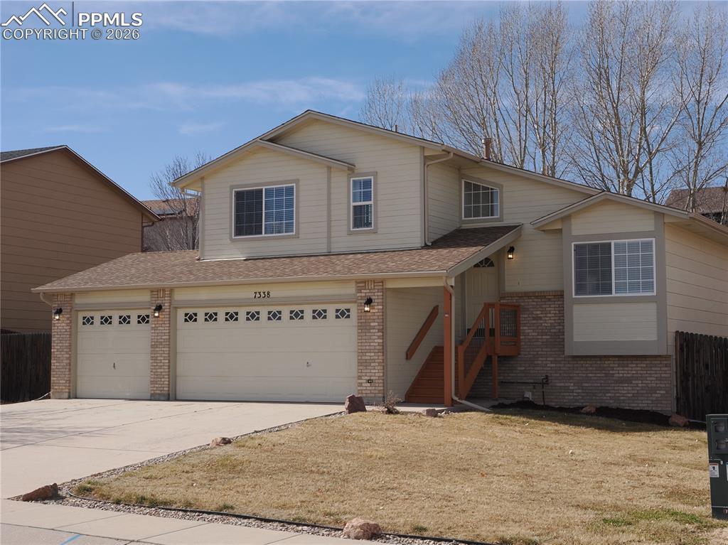 7338 Theresa Dr., Colorado Springs, CO 80925