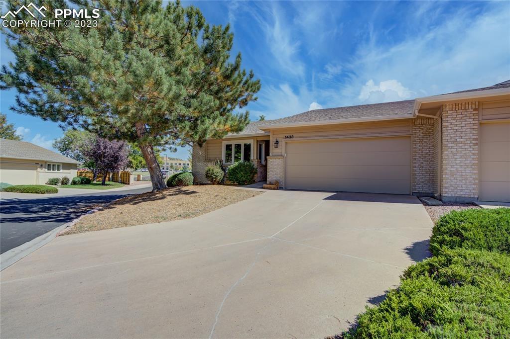 1433 Seasons Grove, Colorado Springs, CO 80907