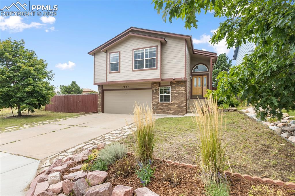 7691 Scarborough Dr., Colorado Springs, CO 80920