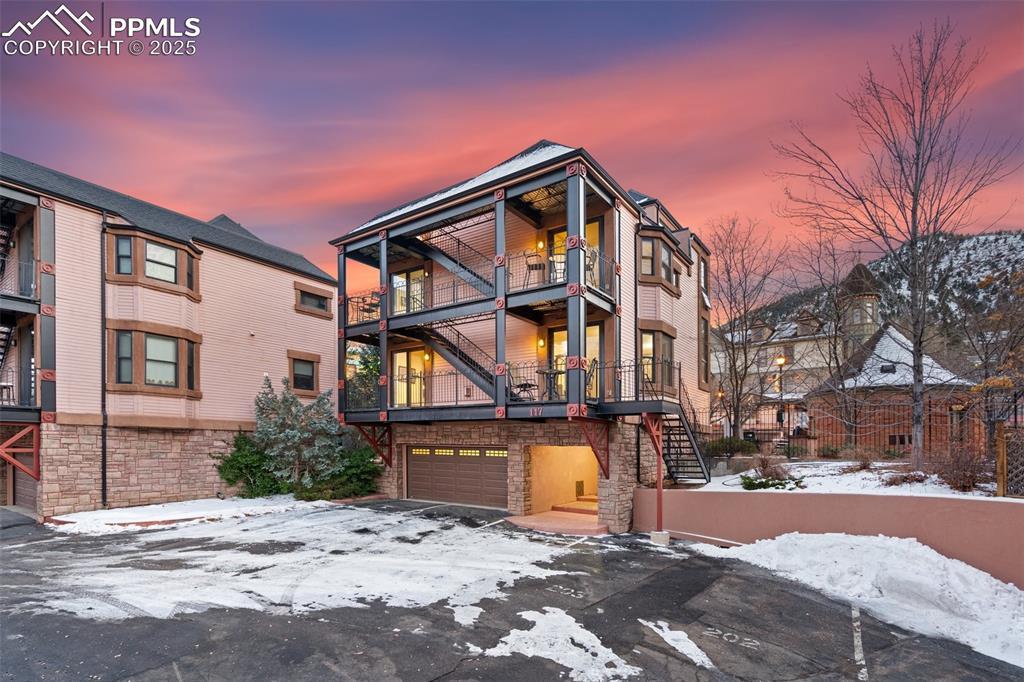 117 Canon Ave., Manitou Springs, CO 80829