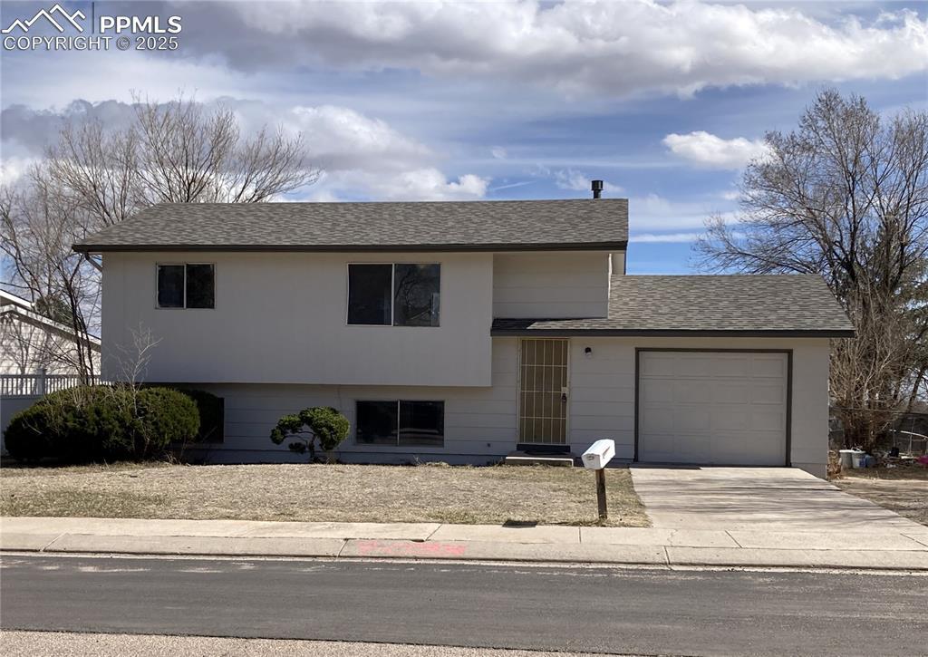 7033 Sequoyah Way, Colorado Springs, CO 80915