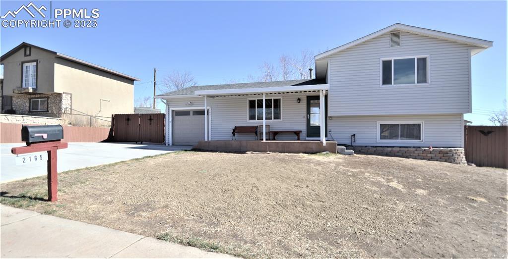 2165 Flintwood Dr., Colorado Springs, CO 80910