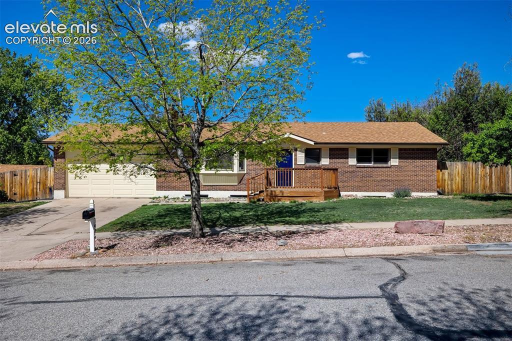 1426 Fetterman Dr., Colorado Springs, CO 80915