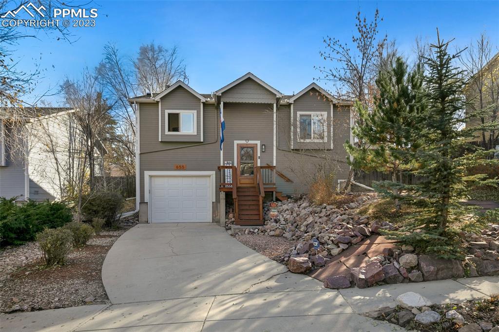 655 W Monument St., Colorado Springs, CO 80905