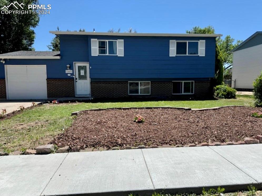 1059 Western Dr., Colorado Springs, CO 80915
