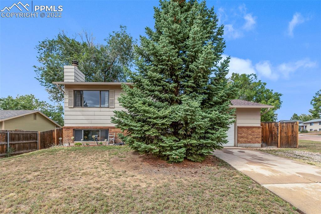 7260 Grand Valley Dr., Colorado Springs, CO 80911