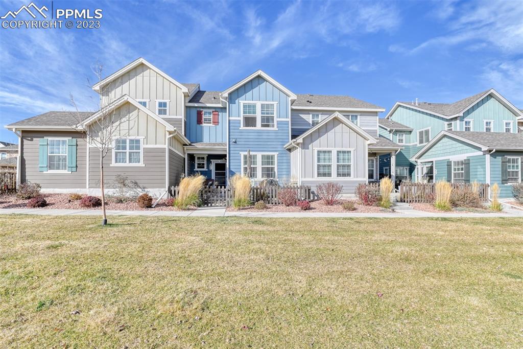 51 Mayflower St., Colorado Springs, CO 80905