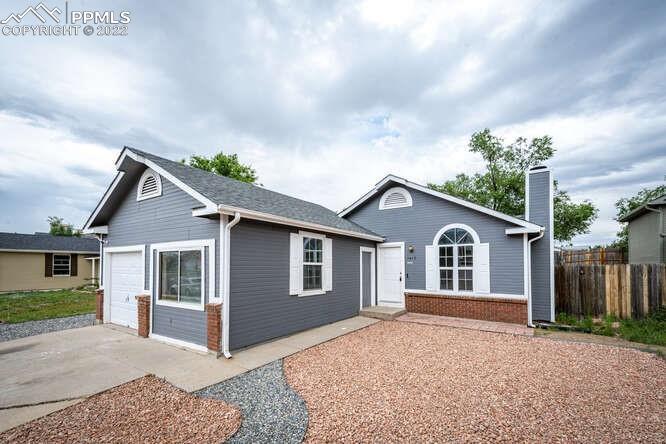 1415 Challenger Ave., Colorado Springs, CO 80916