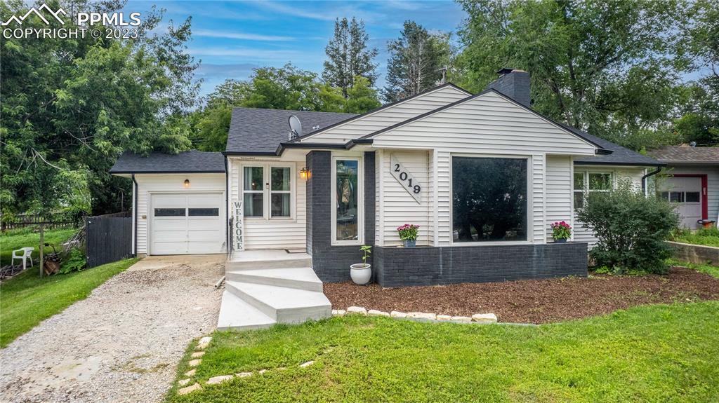 2019 Hillis Ct., Colorado Springs, CO 80906