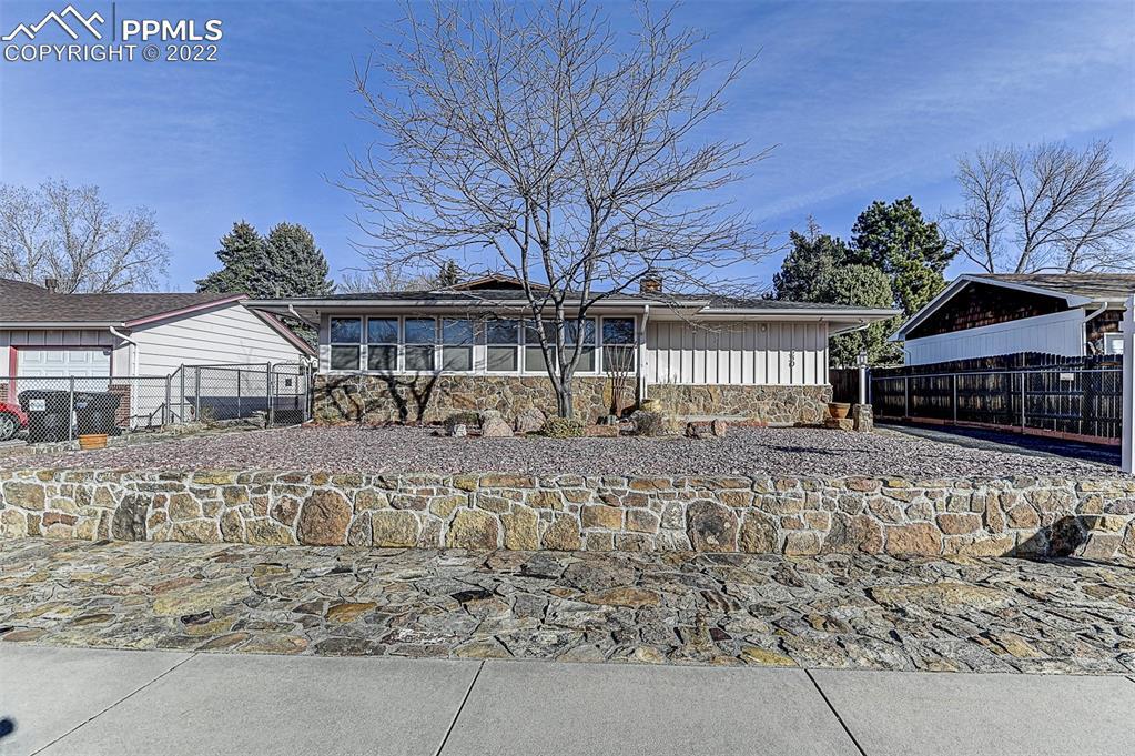 330 Kenwood Cir., Colorado Springs, CO 80910