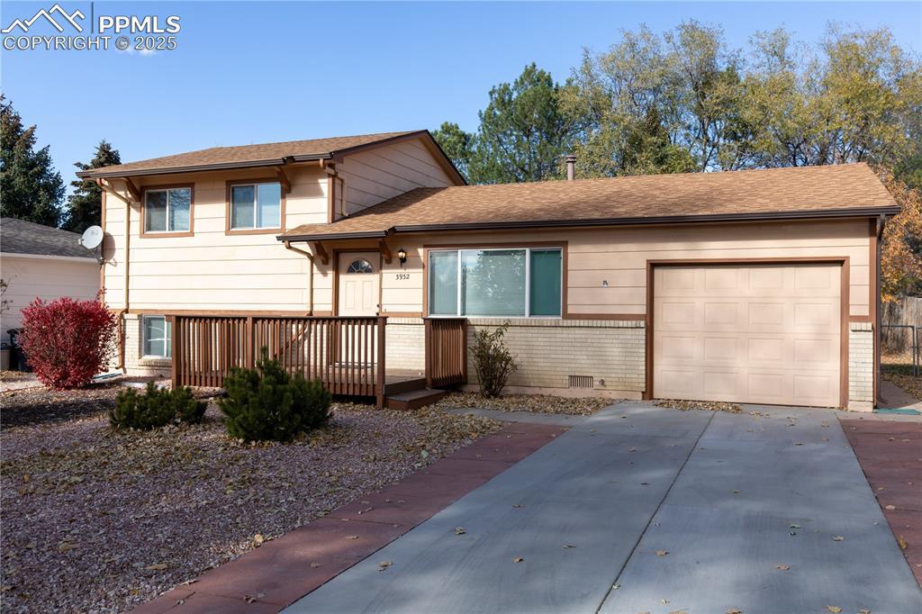 3932 Pearl Dr., Colorado Springs, CO 80918