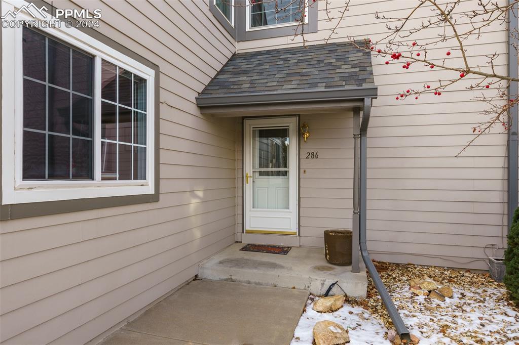 286 Cobblestone Dr., Colorado Springs, CO 80906