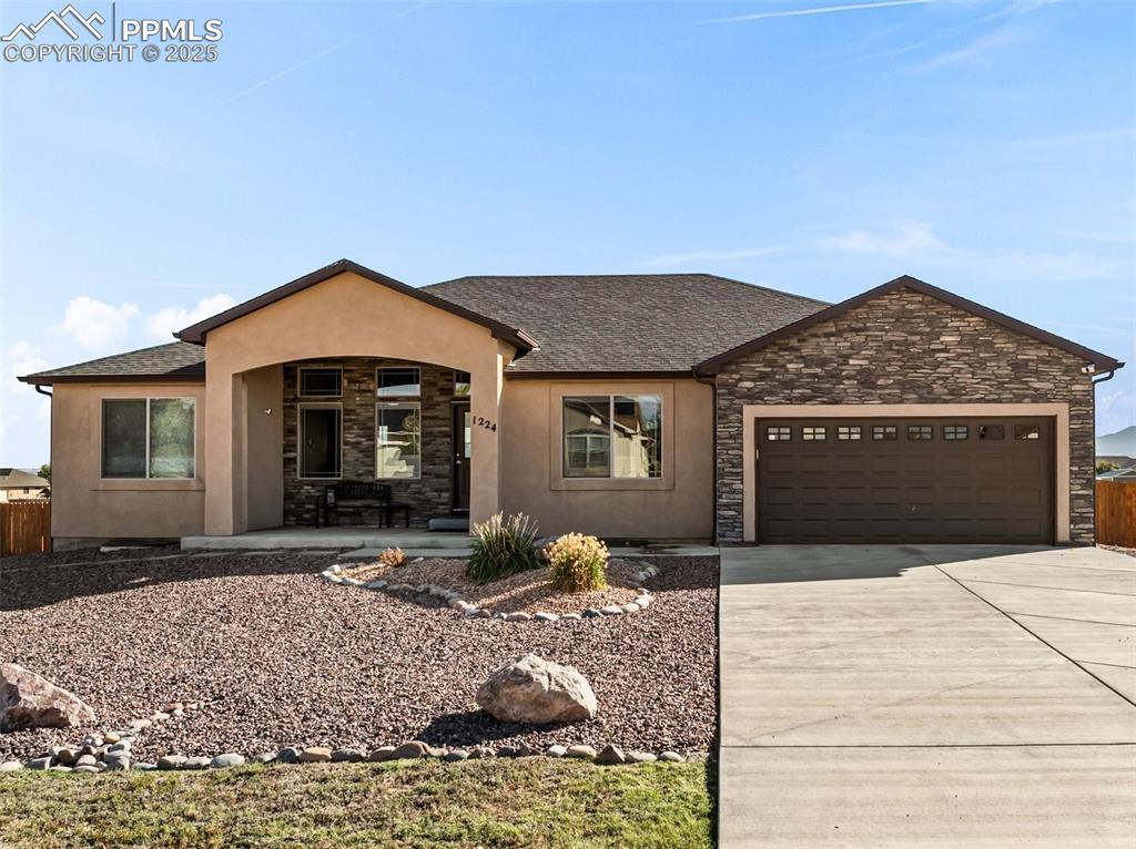 1224 W Calle Antigua, Pueblo, CO 81007