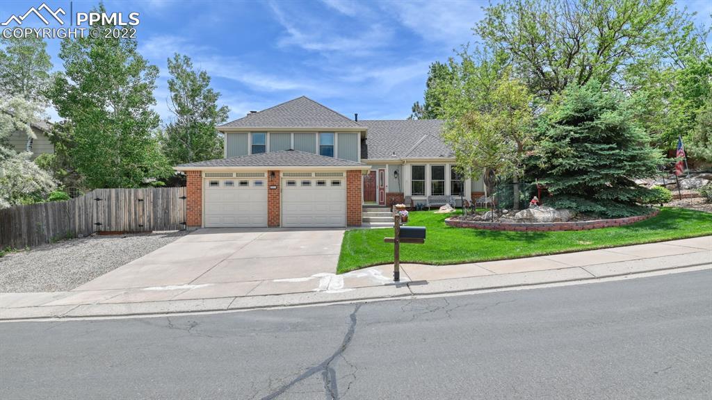 865 N Grey Eagle Cir., Colorado Springs, CO 80919