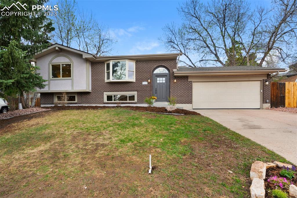 2620 Penacho Cir., Colorado Springs, CO 80917