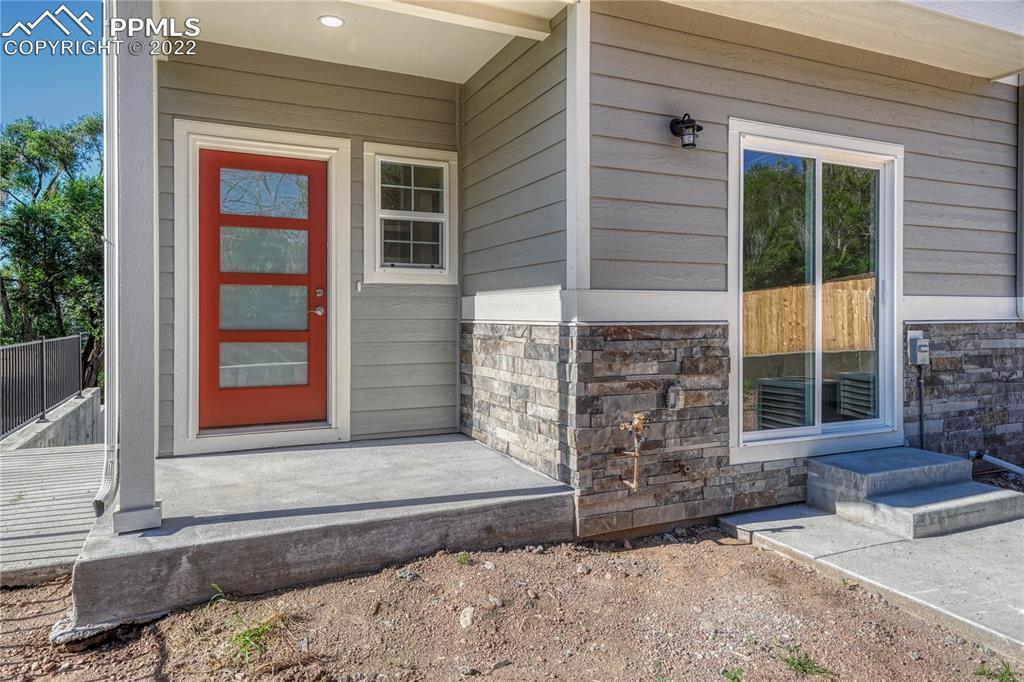 820 Promontory Rock Grove, Colorado Springs, CO 80905