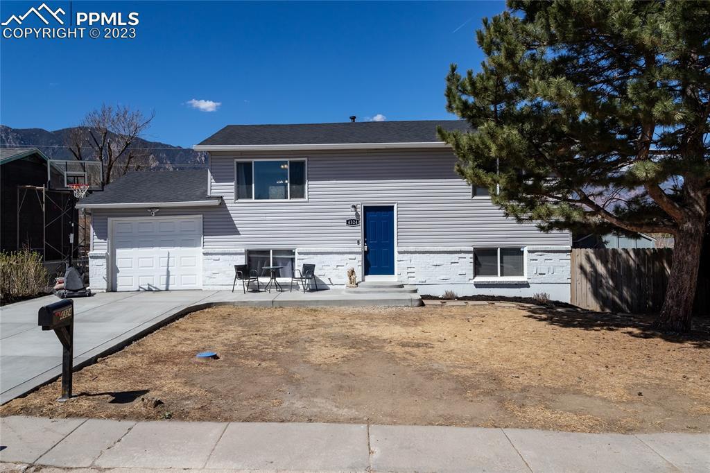 4324 S Chamberlin, Colorado Springs, CO 80906
