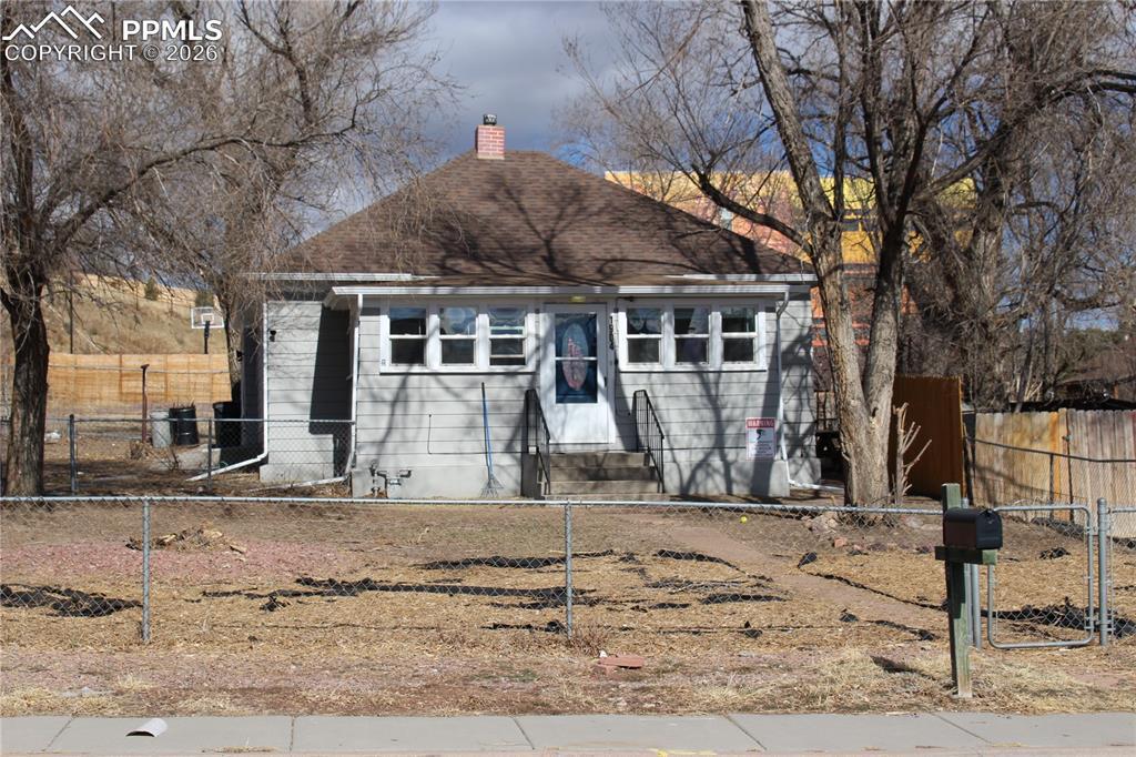 1904 Glenn St., Colorado Springs, CO 80904