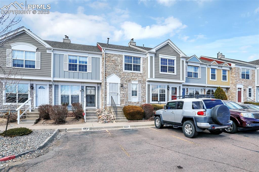 4211 Charleston Dr., Colorado Springs, CO 80916