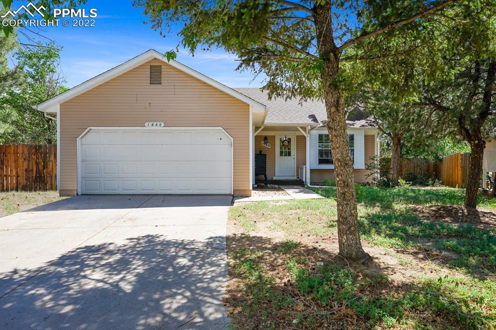 1940 Harwood Cir., Colorado Springs, CO 80916