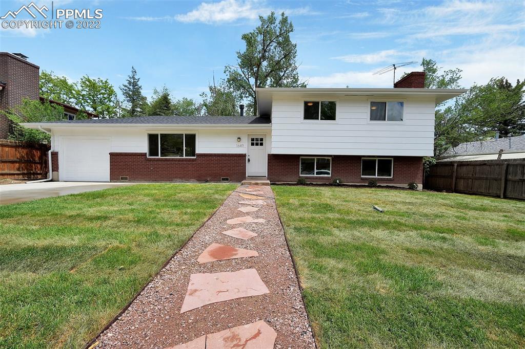 1649 Apache Tr., Colorado Springs, CO 80905