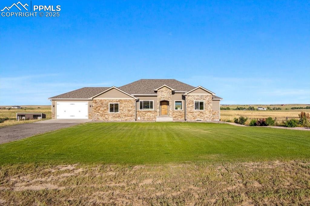 45425 Wolf Creek Dr., Bennett, CO 80102