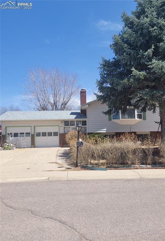 495 Dexter St., Colorado Springs, CO 80911