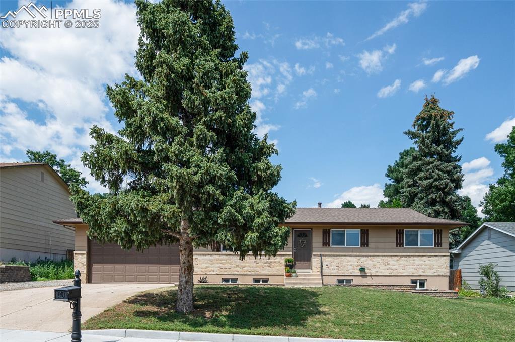 5470 Mira Loma Cir., Colorado Springs, CO 80918