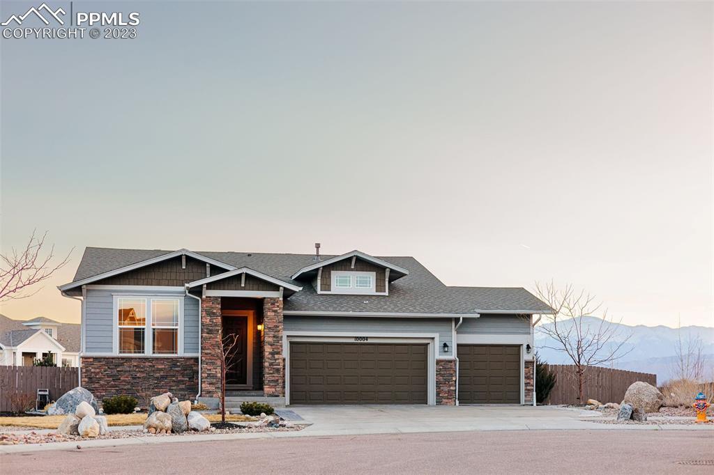 10004 Crews Gulch Ct., Colorado Springs, CO 80924