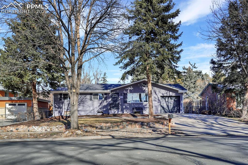 817 Westmoor Dr., Colorado Springs, CO 80904