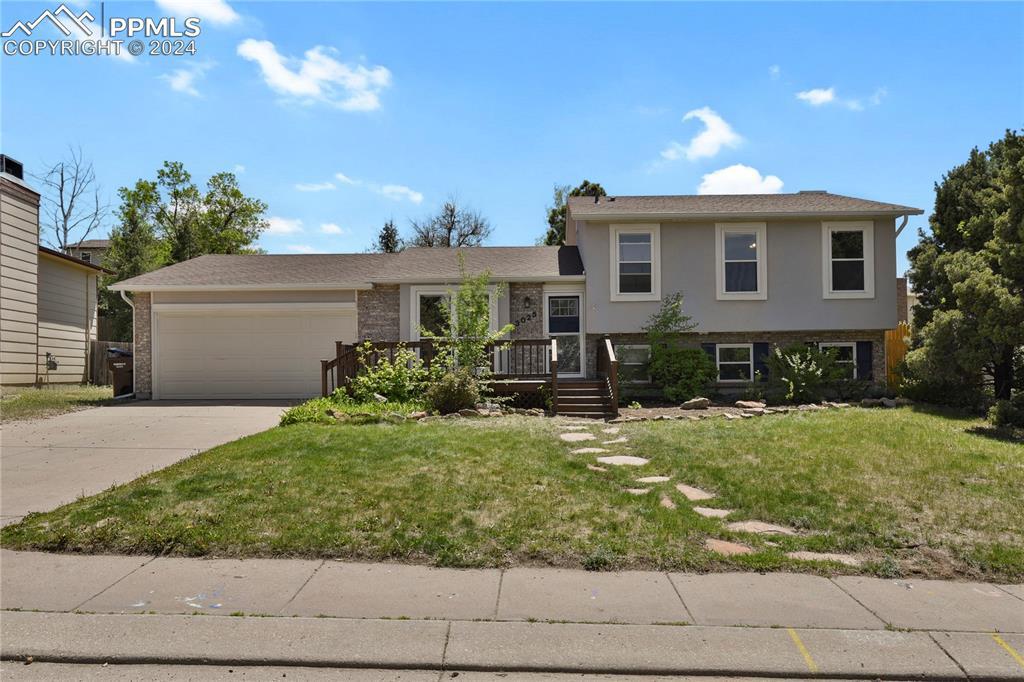 3025 Reuben Dr., Colorado Springs, CO 80918