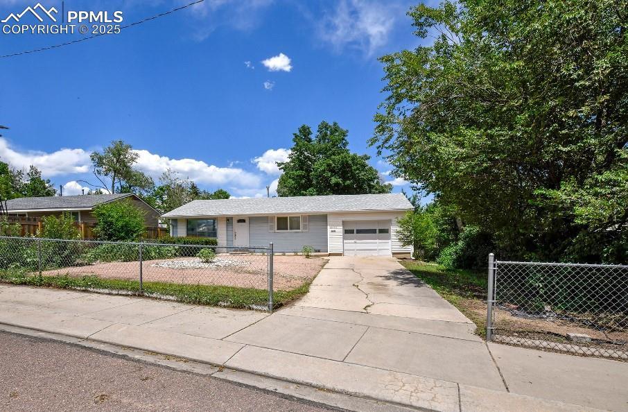2116 Manitoba Dr., Colorado Springs, CO 80910