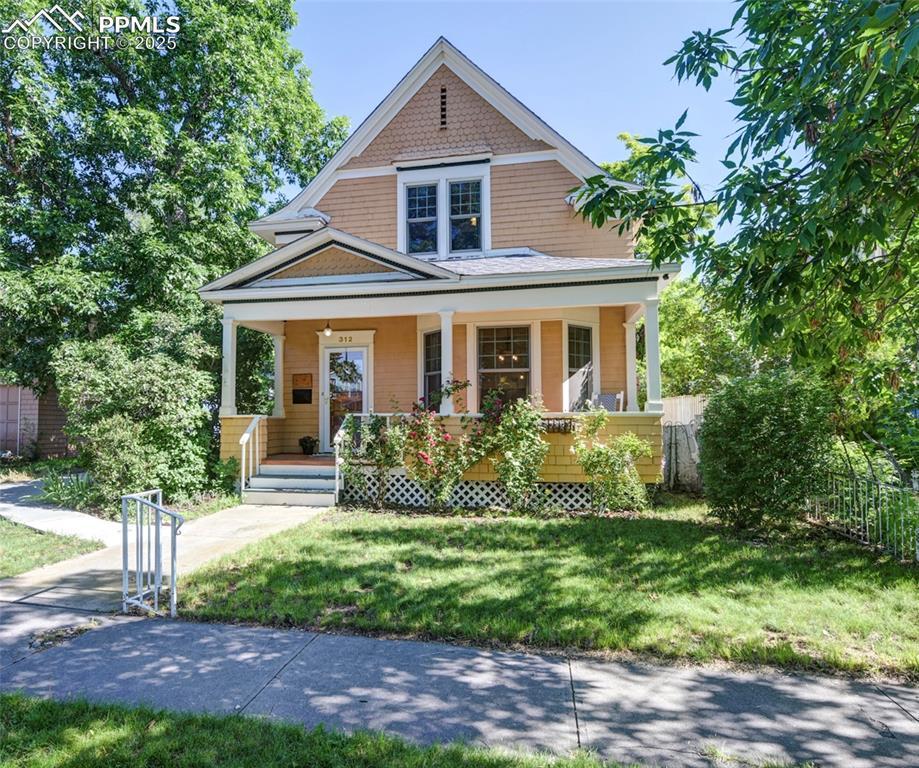 312 E Caramillo St., Colorado Springs, CO 80907