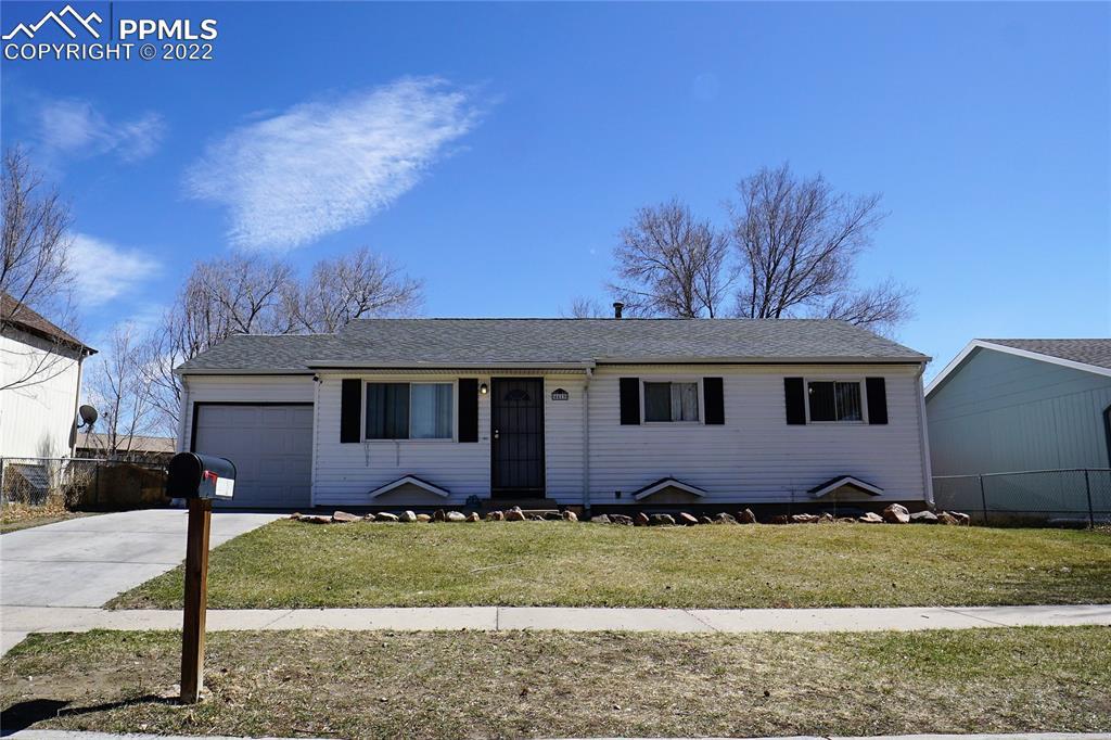 4419 Dewey Dr., Colorado Springs, CO 80916