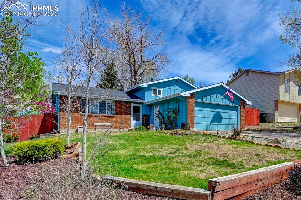 2640 Maroon Bells Ave., Colorado Springs, CO 80918