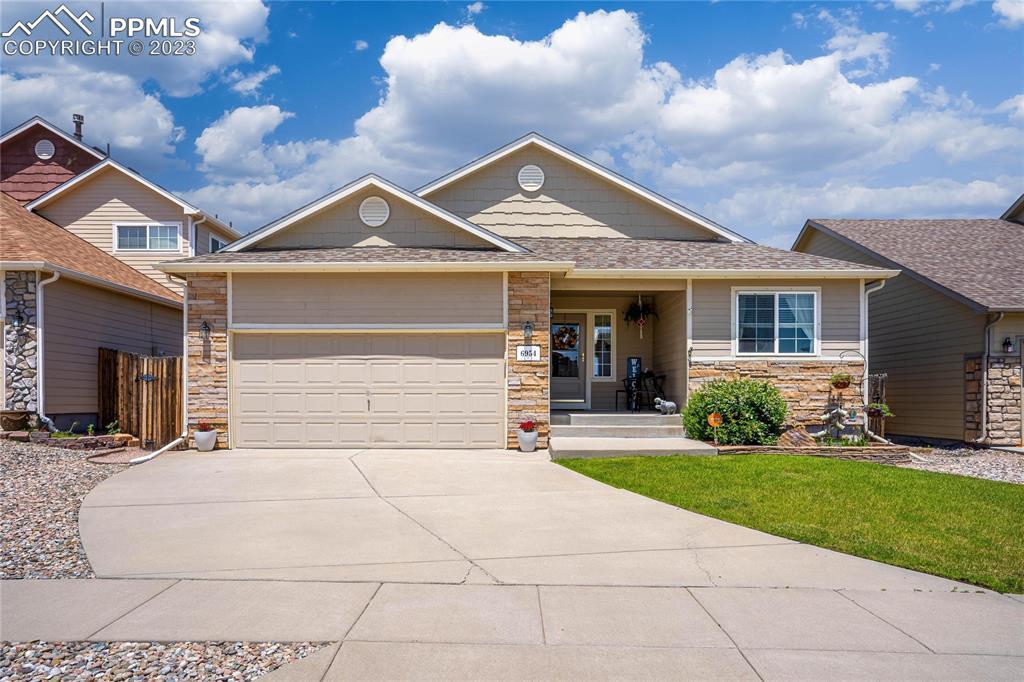6954 Sierra Meadows Dr., Colorado Springs, CO 80908