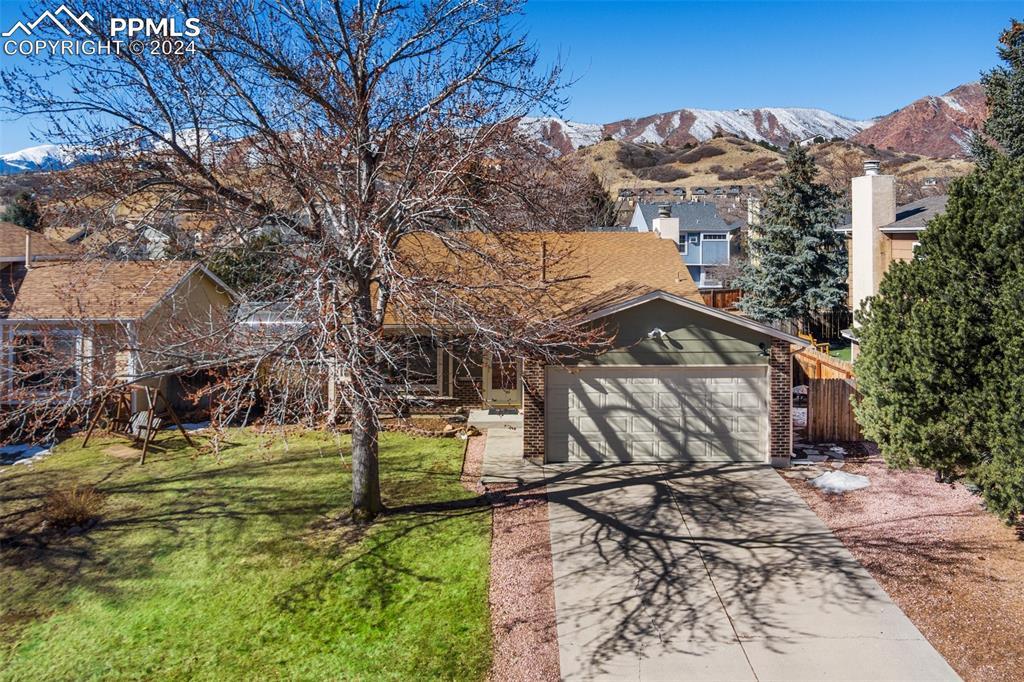 5920 Pemberton Way, Colorado Springs, CO 80919