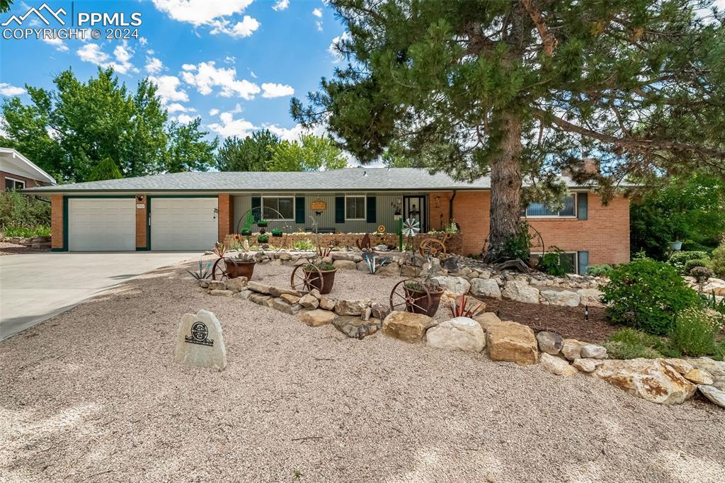 2507 Holiday Pl., Colorado Springs, CO 80909