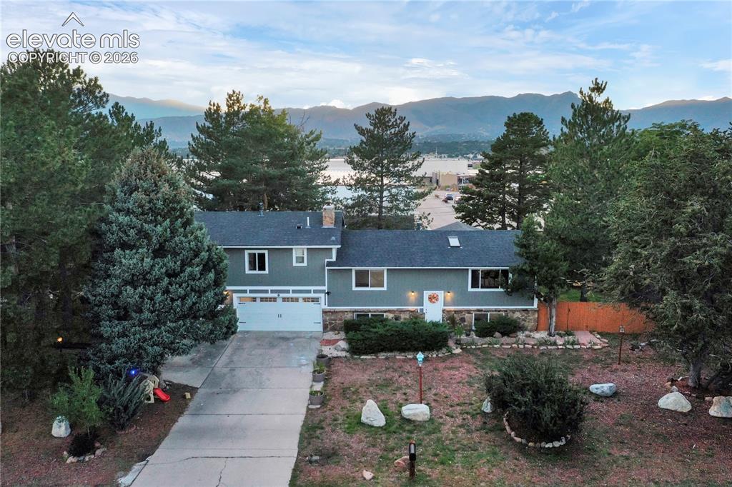 6832 Prince Dr., Colorado Springs, CO 80918