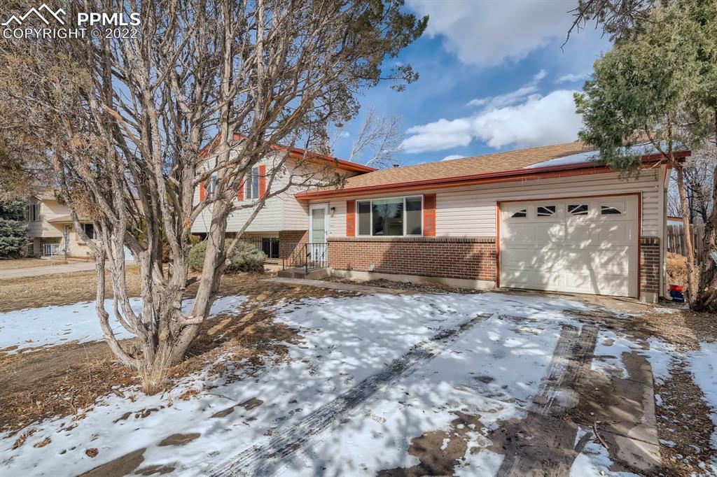 1911 Van Diest Rd., Colorado Springs, CO 80915